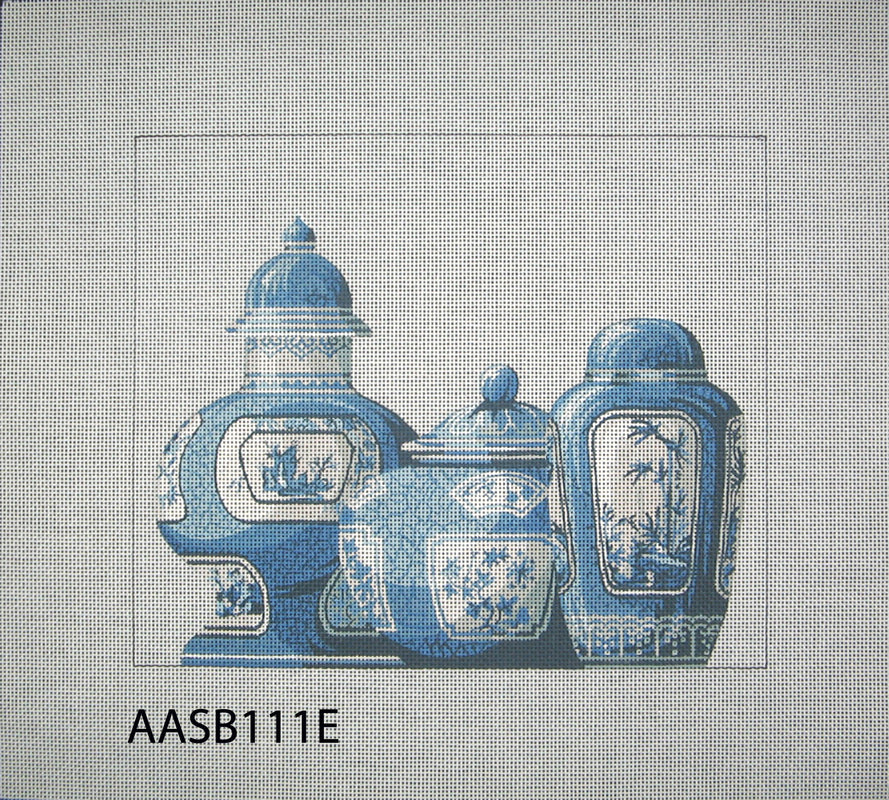 Flower:SB 111E Trio of vases closed to