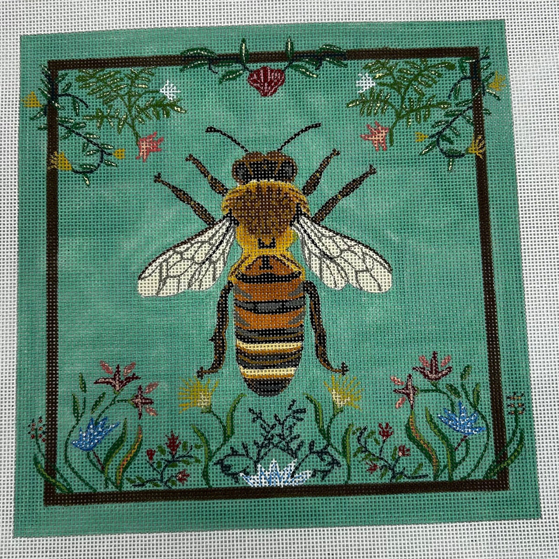 Anne Thomsen:AT133 BEE 8X8 18M